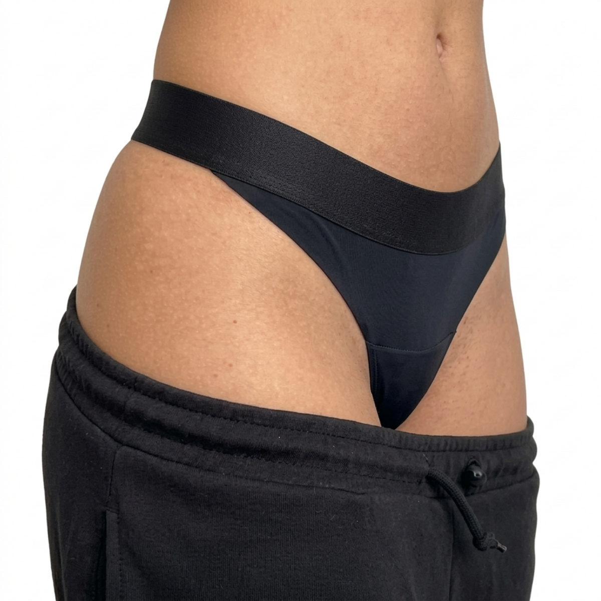 Tanga Invisible de Tiro Bajo con Acabado Frontal Discreto